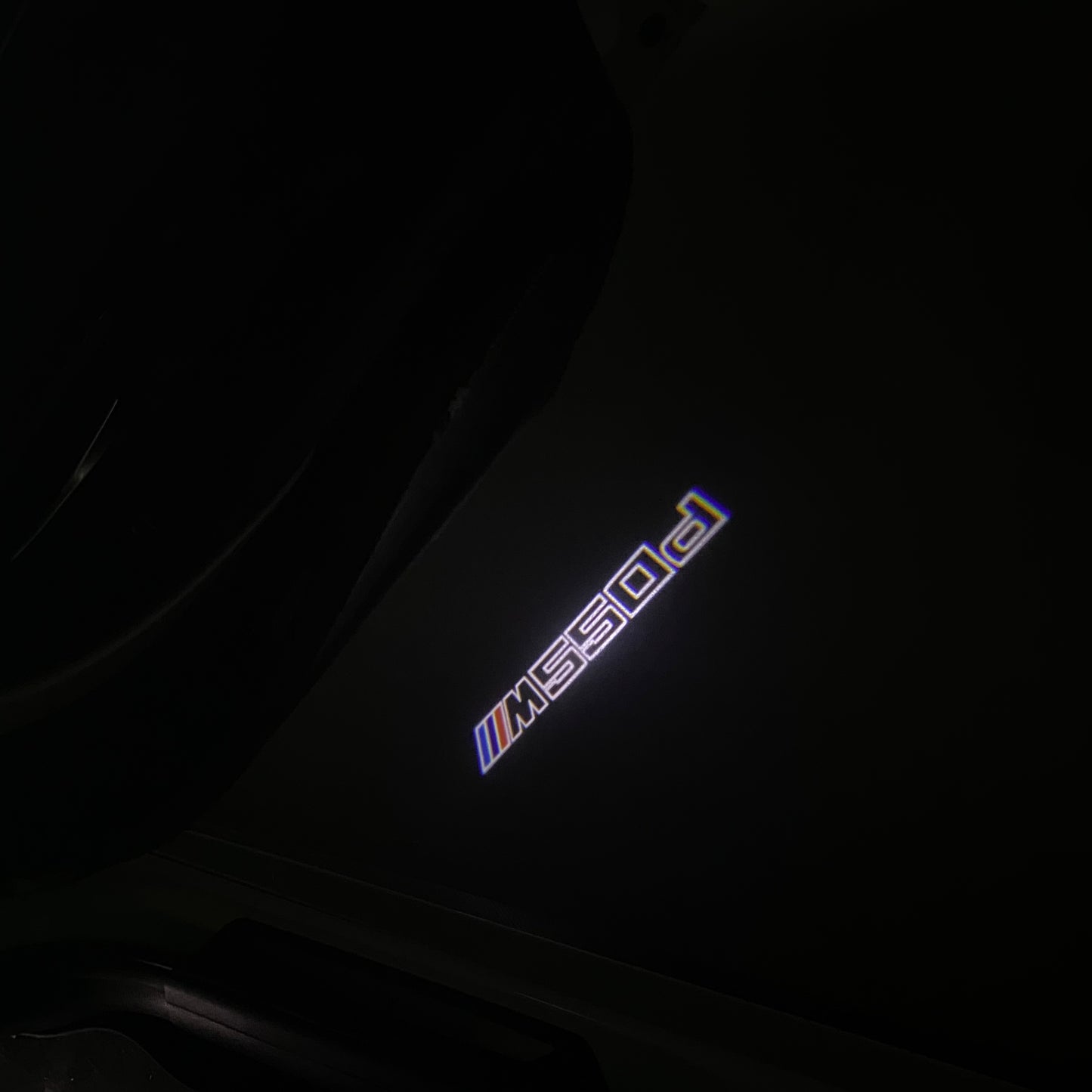 BMW 5 SERIES M550 d LOGO PROJECTOT LIGHTS (quantity 1 = 1 sets/2 door lights) Nr.6024q57