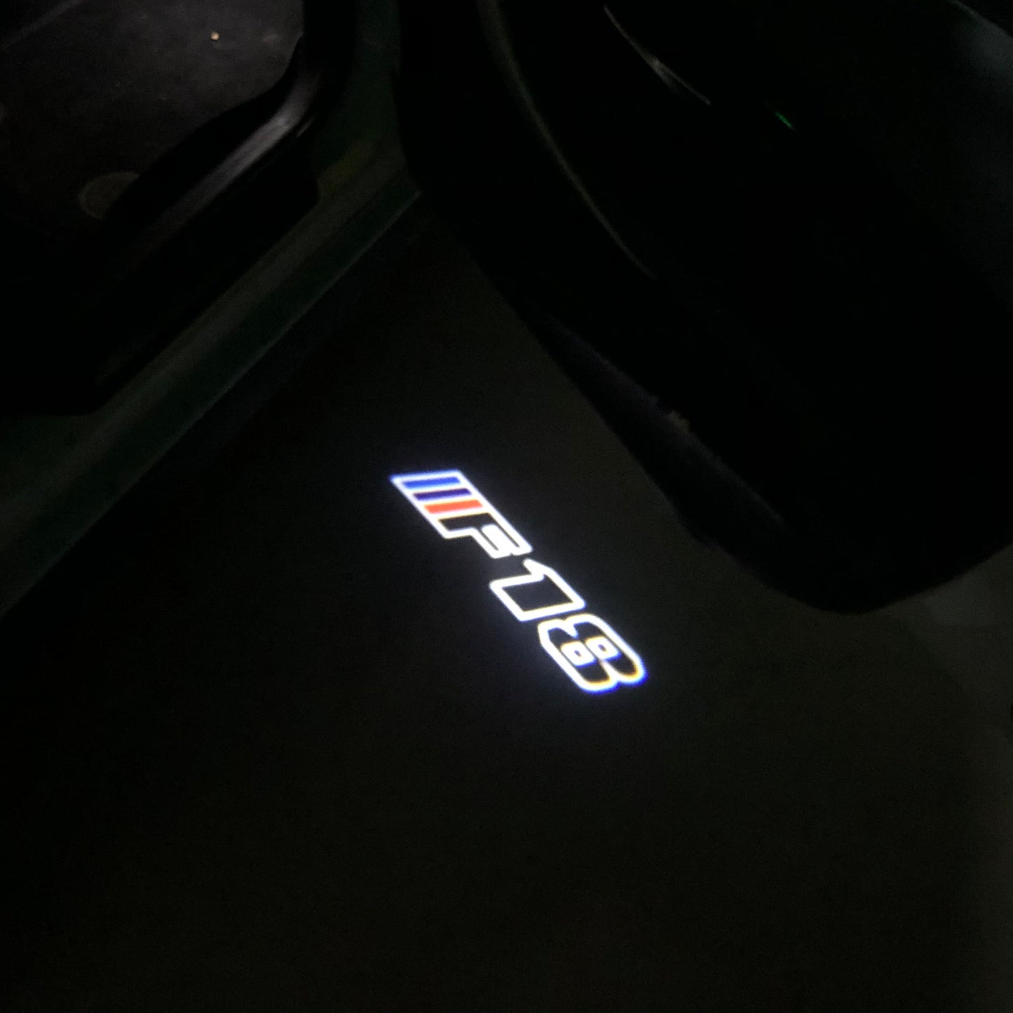 BMW 5 SERIES F18 LOGO PROJECTOT LIGHTS (quantity 1 = 1 sets/2 door lights) Nr.6024q77