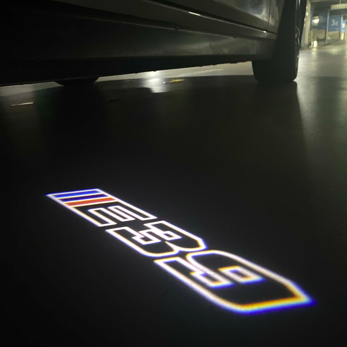BMW 5 SERIES E39 LOGO PROJECTOT LIGHTS (quantity 1 = 1 sets/2 door lights) Nr.6024q56