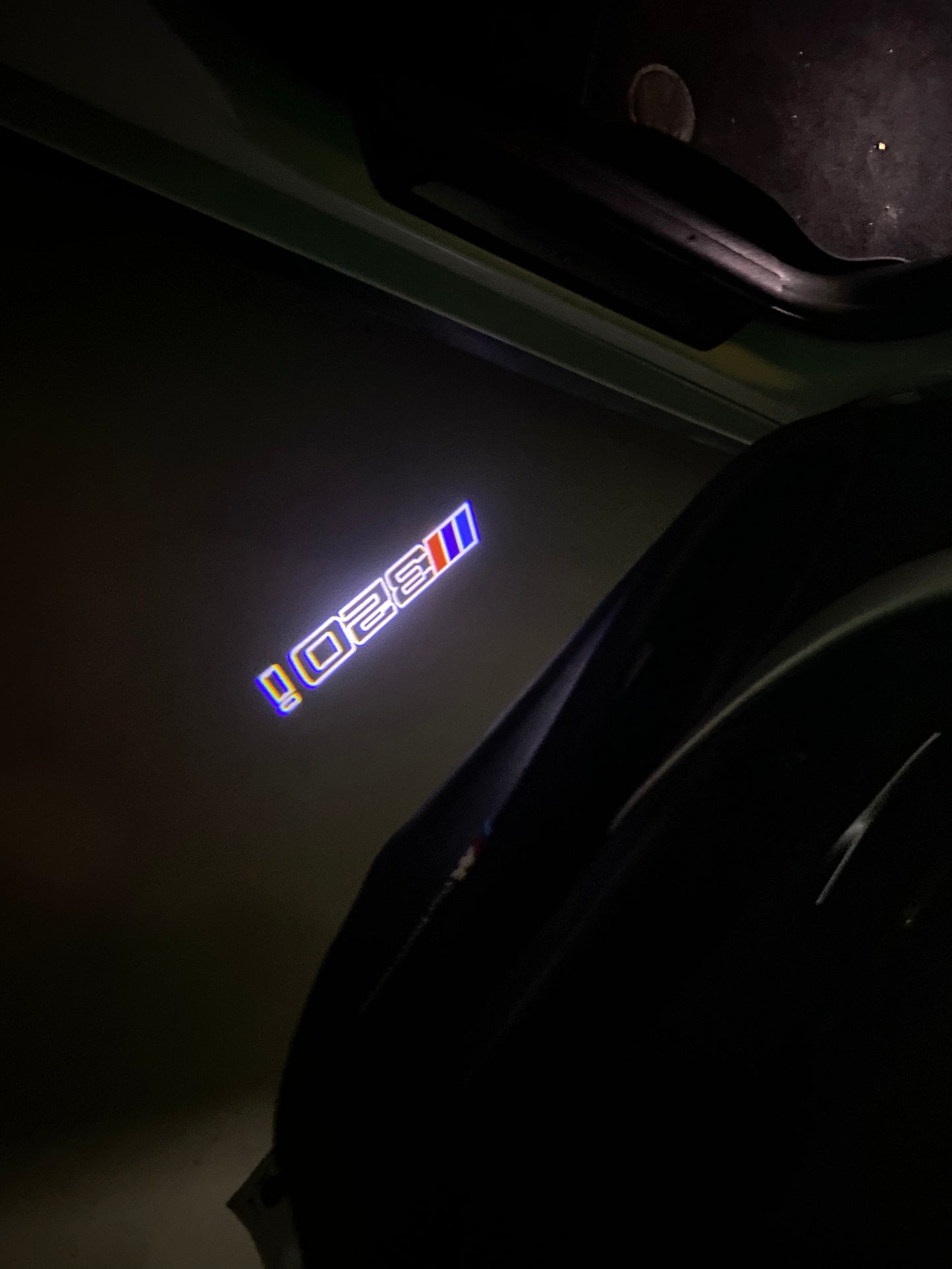 BMW 3 SERIES 320 i LOGO PROJECTOT LIGHTS (quantity 1 = 1 sets/2 door lights) Nr.6024q304