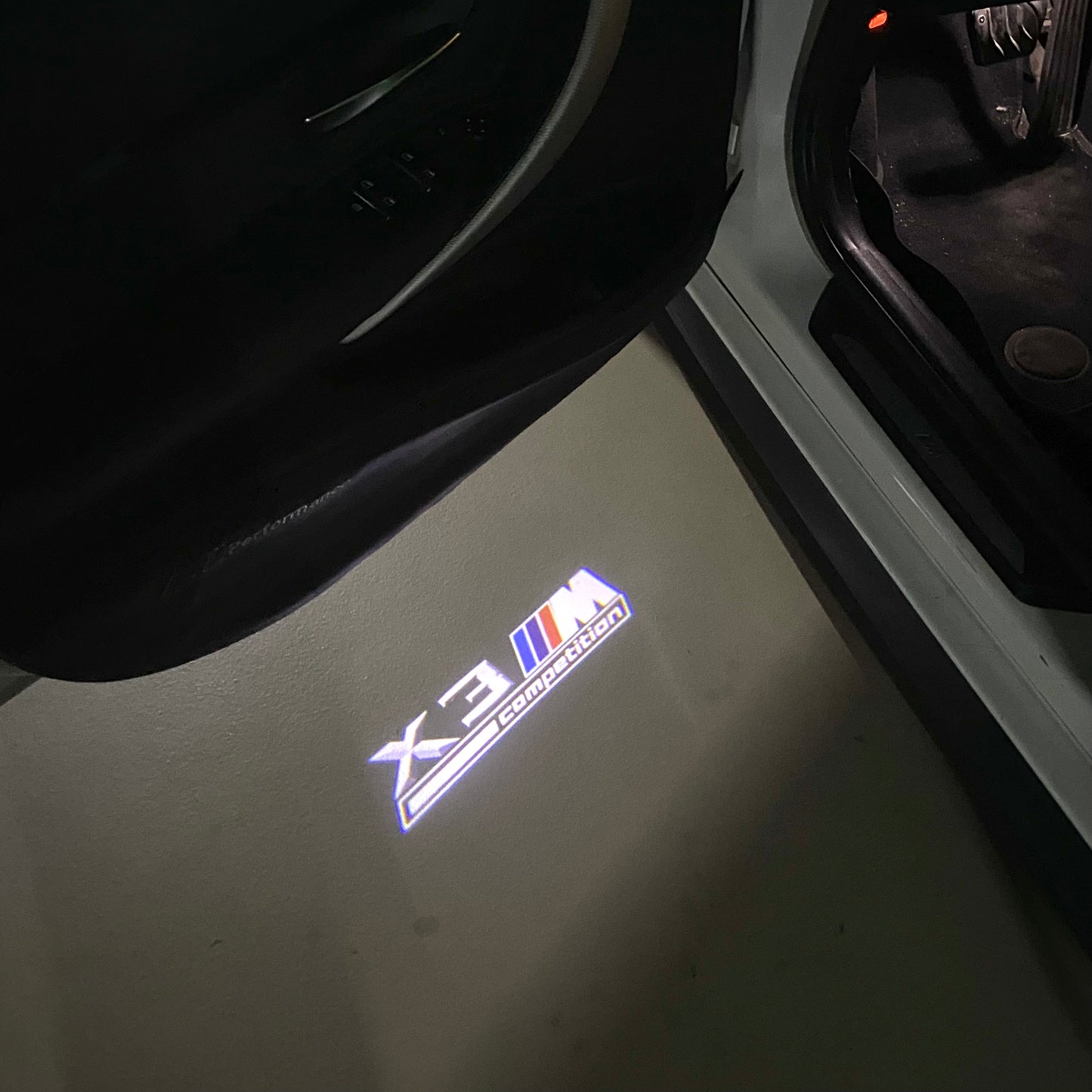 BMW X3M LOGO PROJECTOT LIGHTS (quantity 1 = 1 sets/2 door lights) Nr.6024q0t20