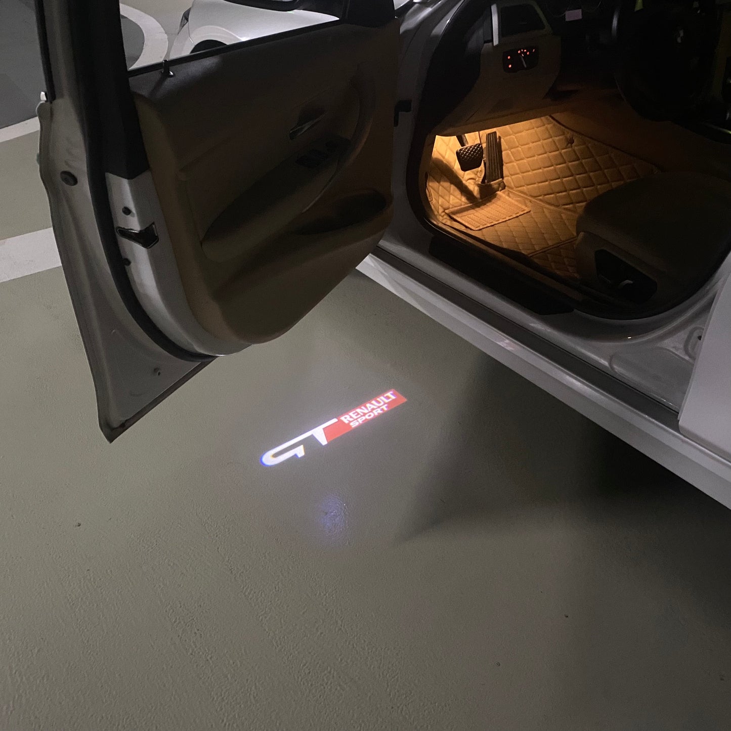 RENAULT GT LOGO PROJECROTR LIGHTS Nr.0948 (quantity 1 = 2 Logo Film & 2 door lights)
