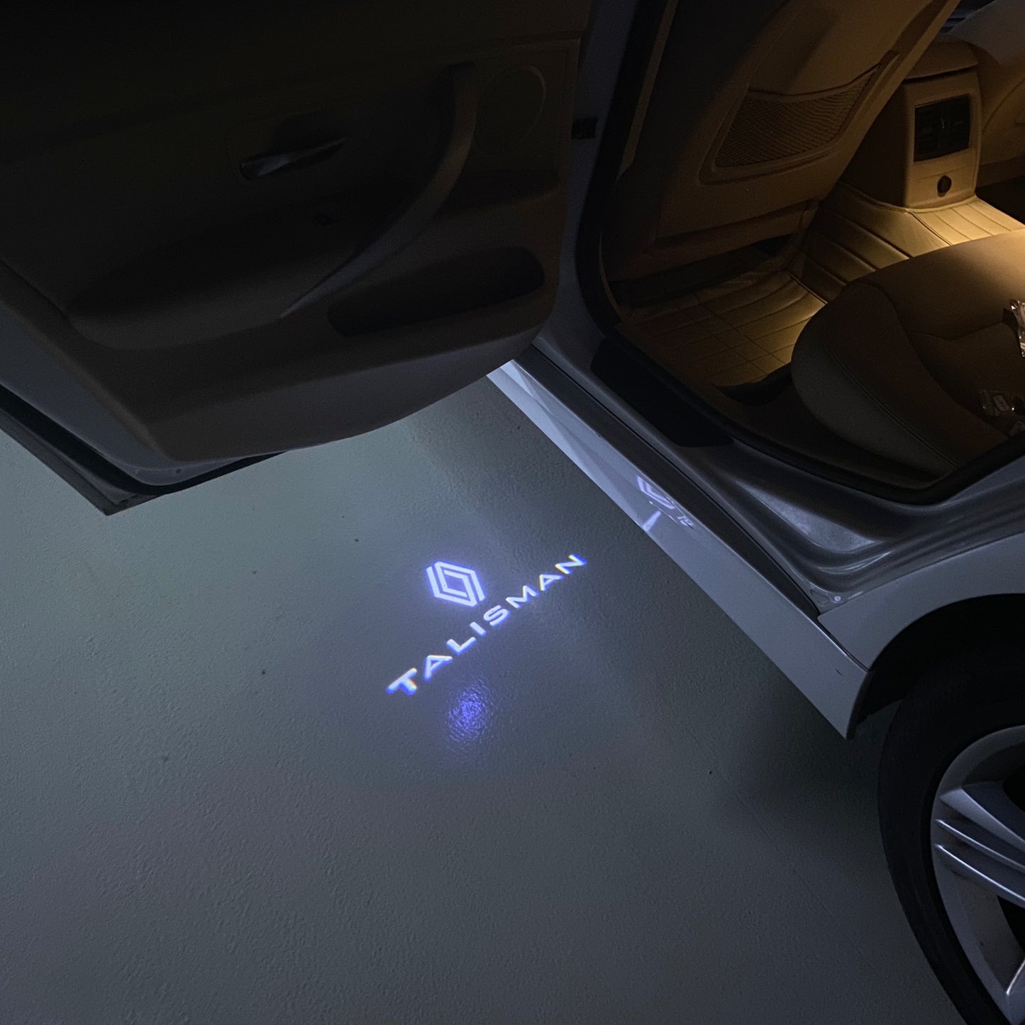 RENAULT Talisman LOGO PROJECROTR LIGHTS Nr.0944(quantity 1 = 2 Logo Film & 2 door lights)