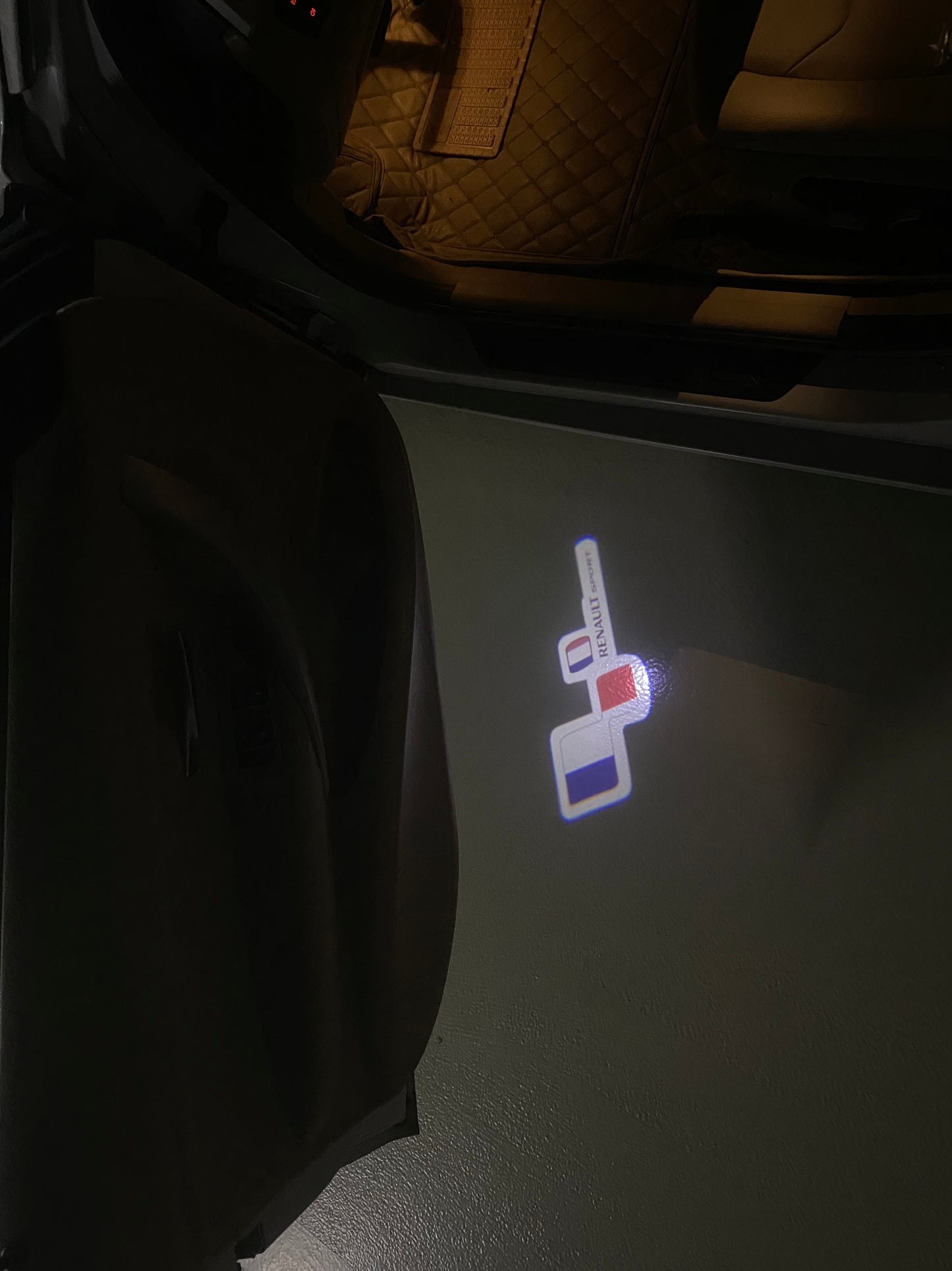 RENAULT Sport LOGO PROJECROTR LIGHTS Nr.0913 (quantity 1 = 2 Logo Film & 2 door lights)