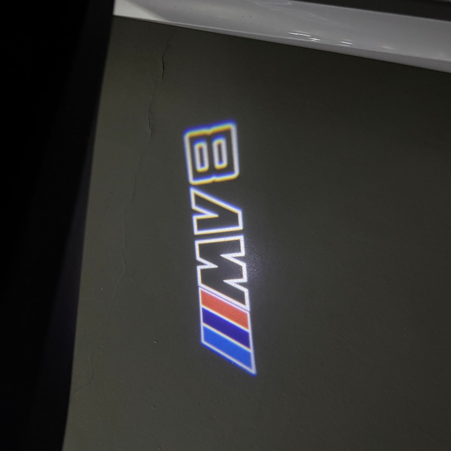 BMW M V8 LOGO PROJECTOT LIGHTS (quantity 1 = 1 sets/2 door lights) Nr.6024q0t090