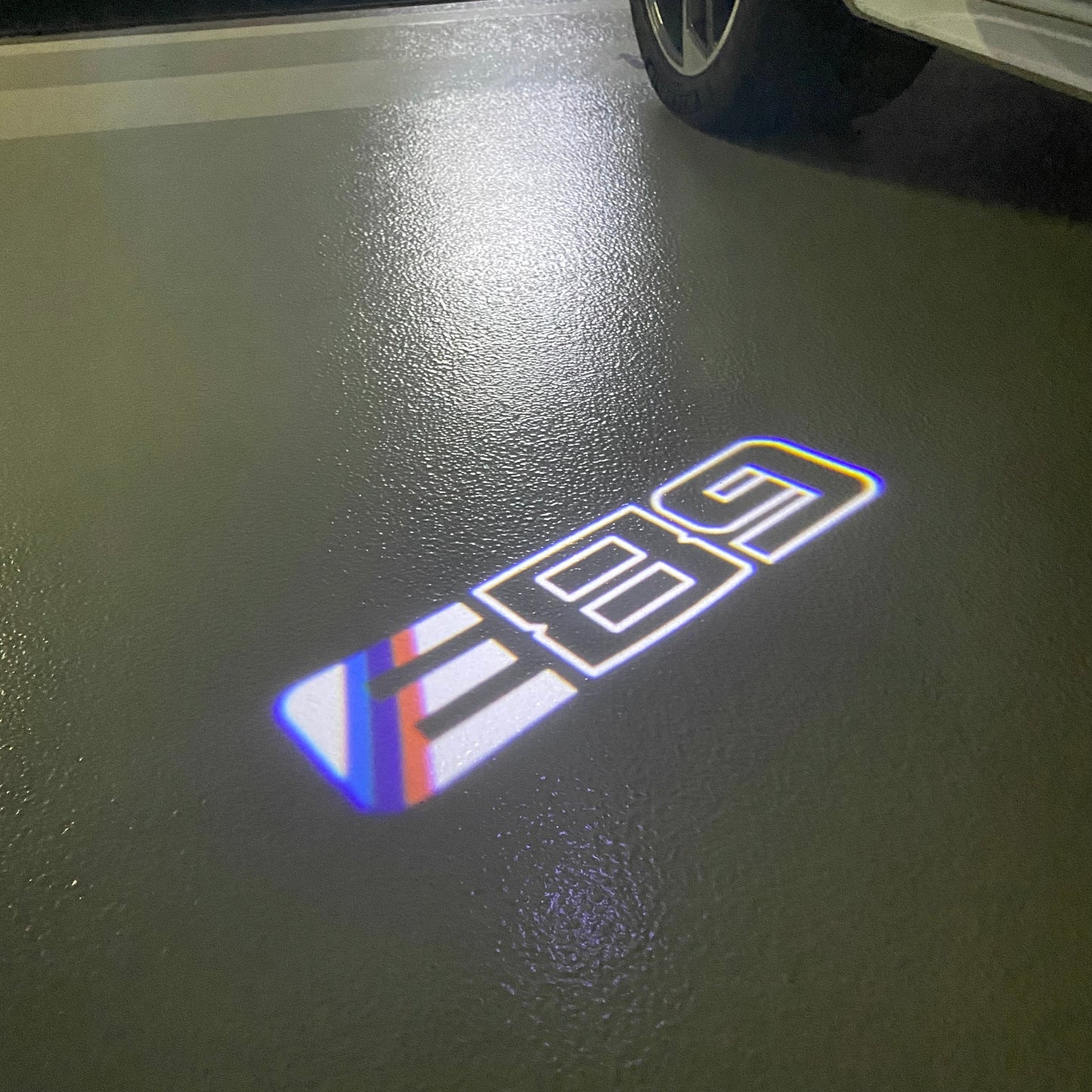 BMW Z4 E89 LOGO PROJECTOT LIGHTS (quantity 1 = 1 sets/2 door lights) Nr.6024q0t0134