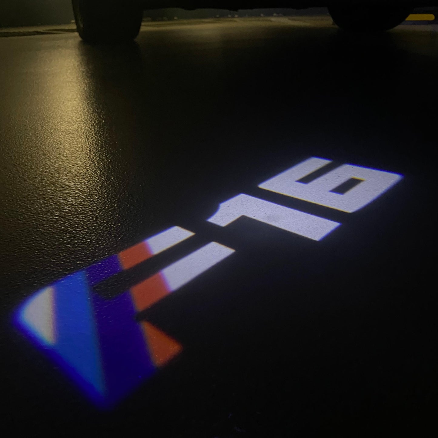 BMW X6 / X6M F16 LOGO PROJECTOT LIGHTS (quantity 1 = 1 sets/2 door lights) Nr.6024q0t099