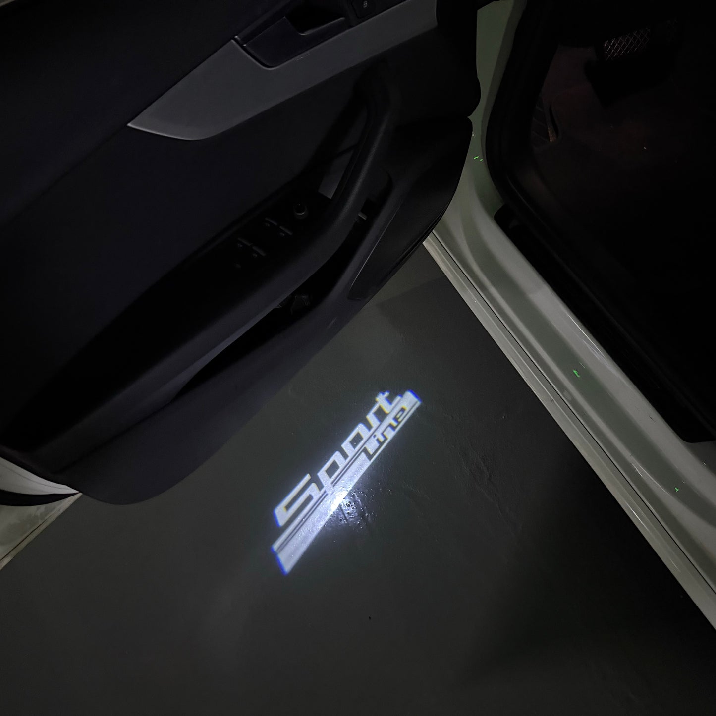 BMW Sportline LOGO PROJECTOT LIGHTS (quantity 1 = 1 sets/2 door lights) Nr.6024q123