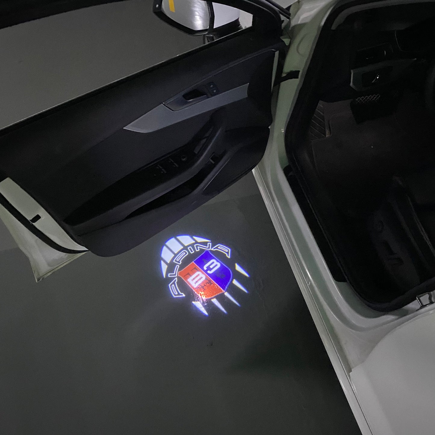 ALPINA B3 LOGO PROJECTOT LIGHTS (quantity 1 = 1 sets/2 door lights) Nr.07A59