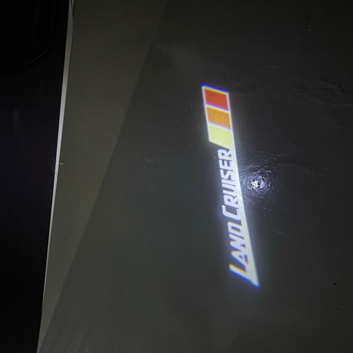 TOYOTA LAND CRUISER LOGO PROJECROTR LIGHTS (quantity 1 = 1 sets/2 door lights) Nr.0G02