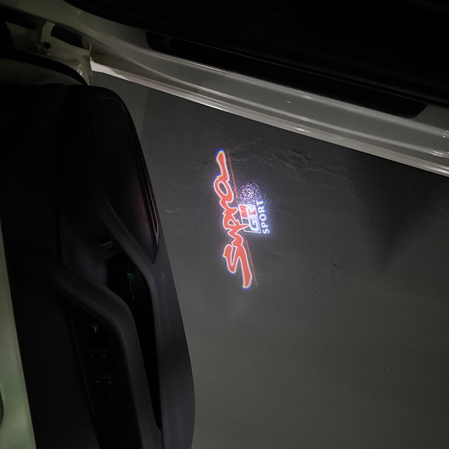 TOYOTA SUPRA LOGO PROJECROTR LIGHTS (quantity 1 = 1 sets/2 door lights) Nr.0G35