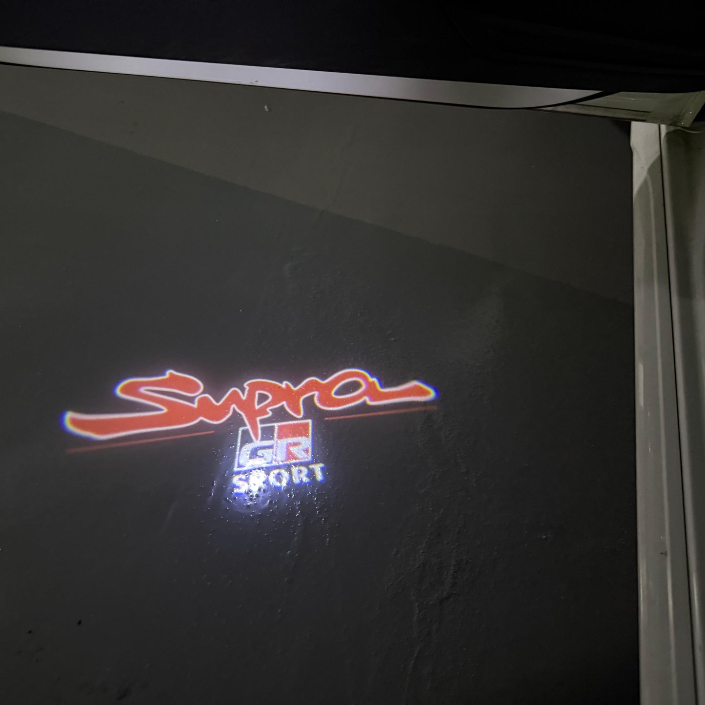 TOYOTA SUPRA LOGO PROJECROTR LIGHTS (quantity 1 = 1 sets/2 door lights) Nr.0G35