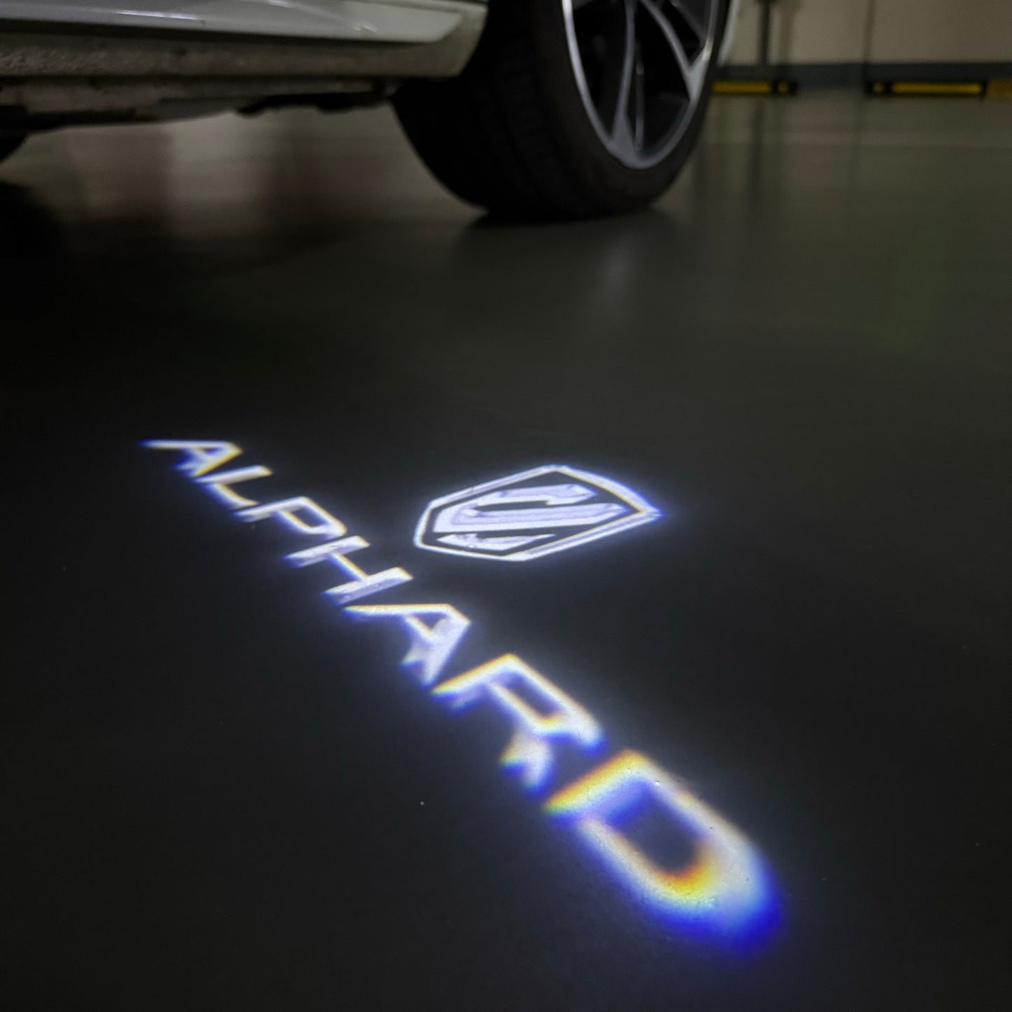 TOYOTA ALPHARD LOGO PROJECROTR LIGHTS (quantity 1 = 1 sets/2 door lights) Nr.0G52