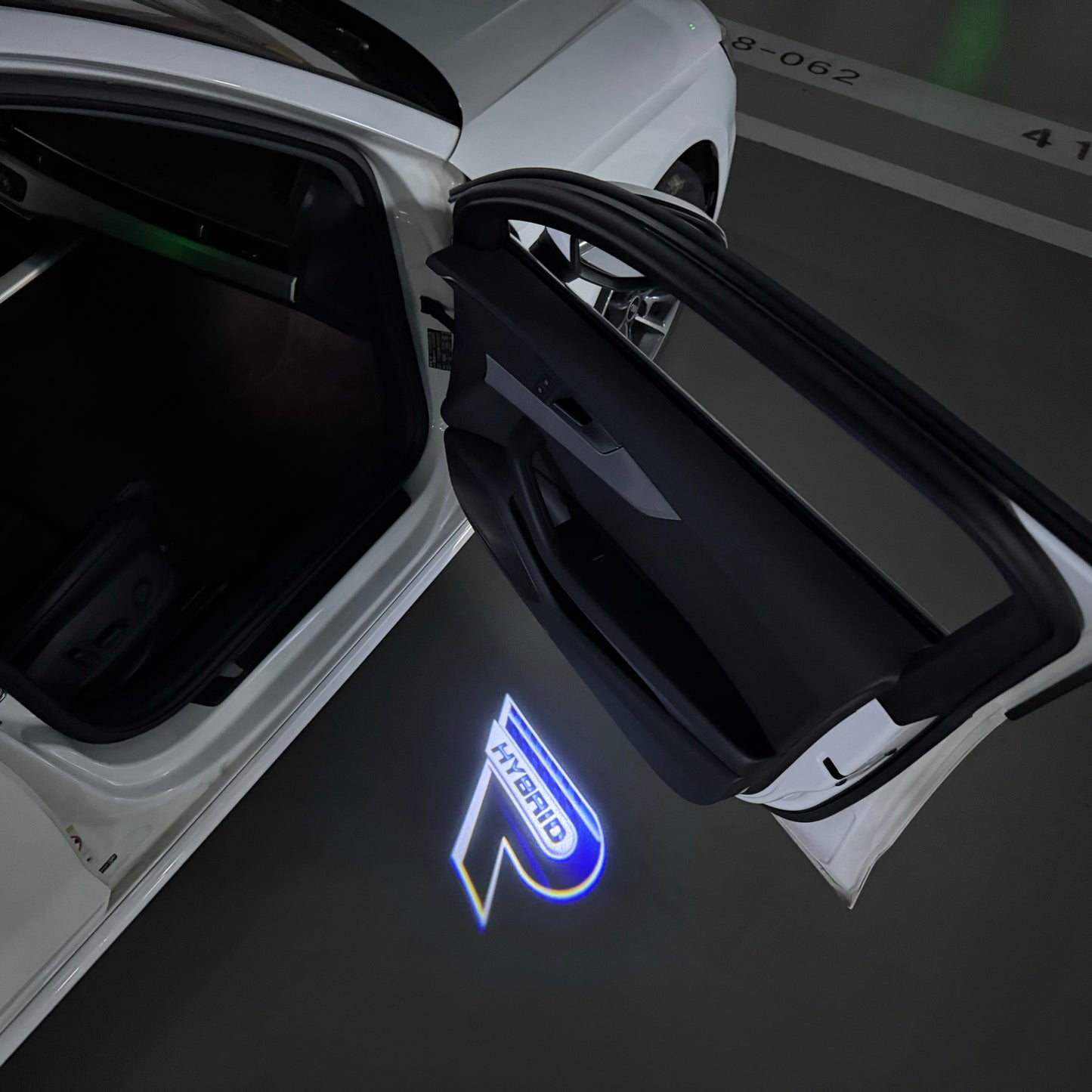 LEXUS HYBRID LOGO PROJECROTR LIGHTS (quantity 1 = 1 sets/2 door lights)Nr.01a61