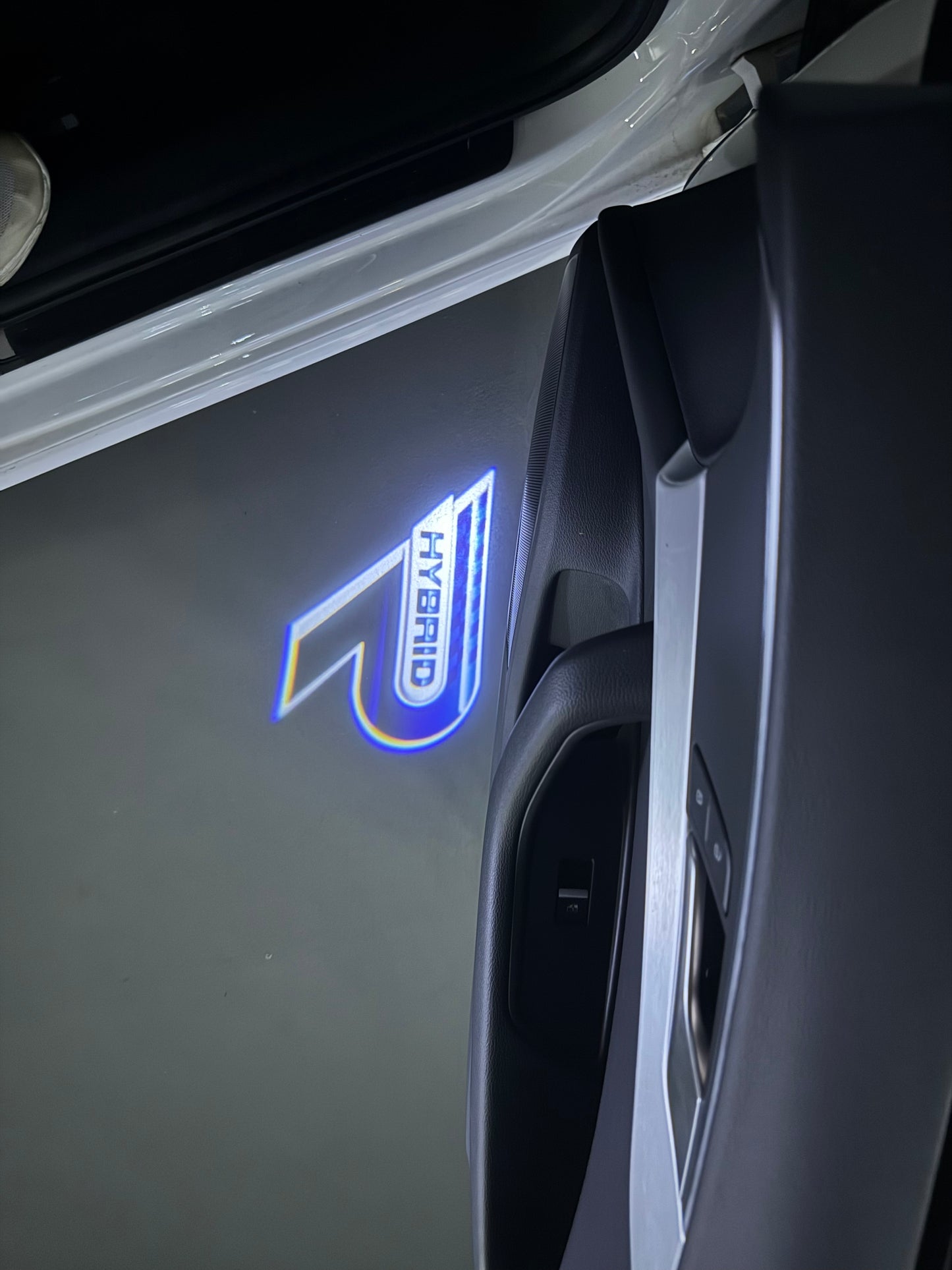 LEXUS HYBRID LOGO PROJECROTR LIGHTS (quantity 1 = 1 sets/2 door lights)Nr.01a61