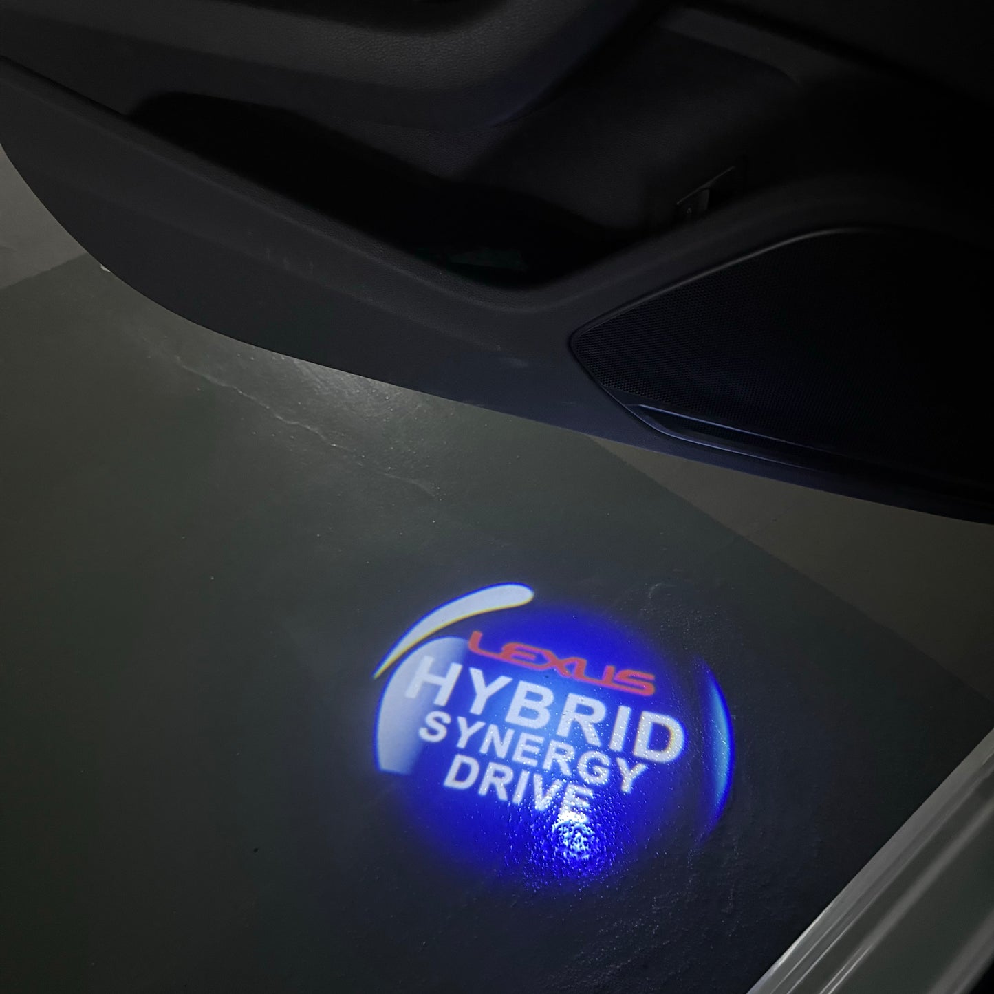 LEXUS HYBRID LOGO PROJECROTR LIGHTS (quantity 1 = 1 sets/2 door lights)Nr.01a62