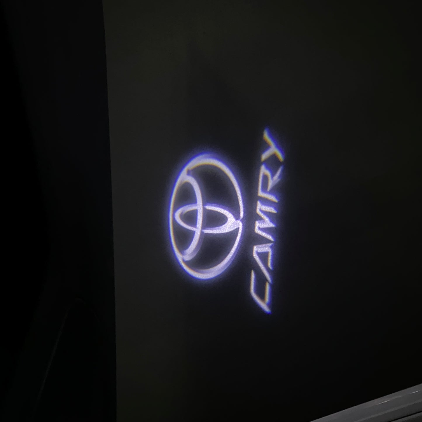TOYOTA CAMRY LOGO PROJECROTR LIGHTS (quantity 1 = 1 sets/2 door lights) Nr.0GP18