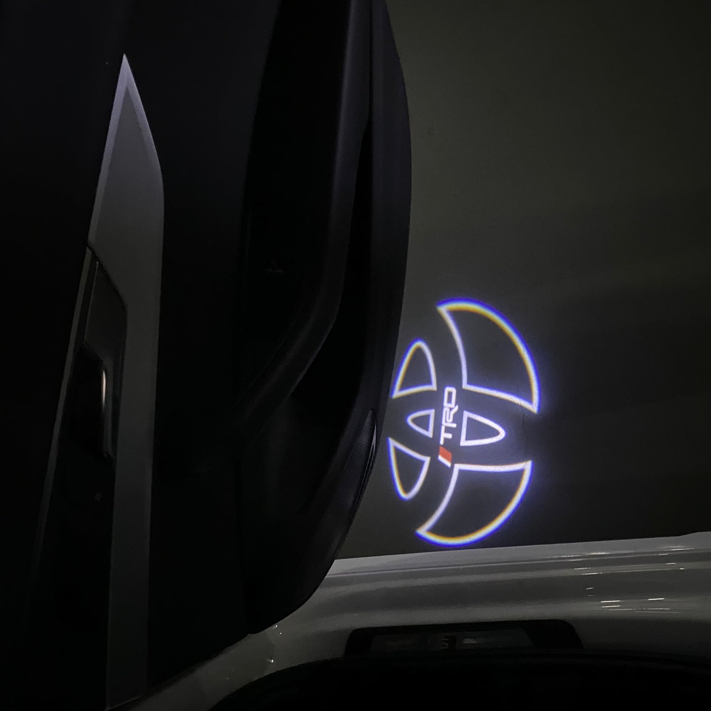 TOYOTA TRD LOGO PROJECROTR LIGHTS (quantity 1 = 1 sets/2 door lights) Nr.0G46