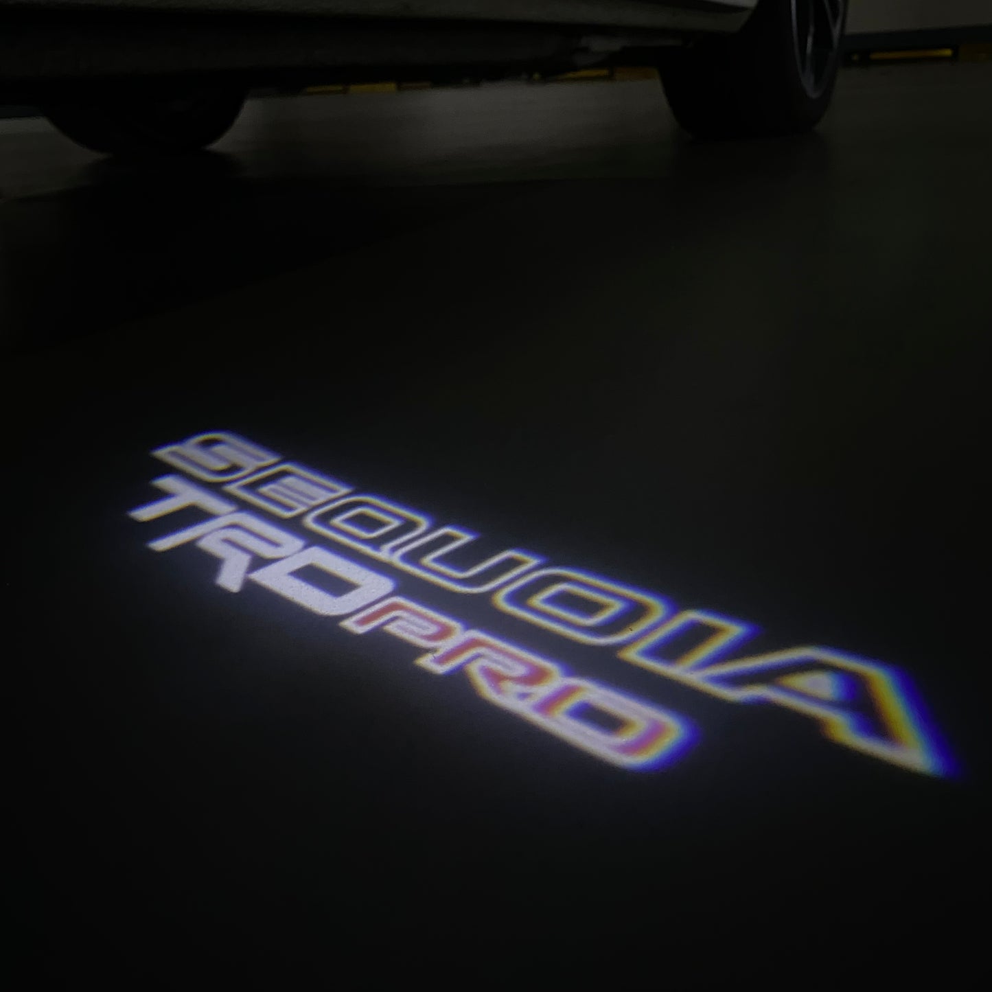 TOYOTA SEQUOIA LOGO PROJECROTR LIGHTS (quantity 1 = 1 sets/2 door lights) Nr.0G29