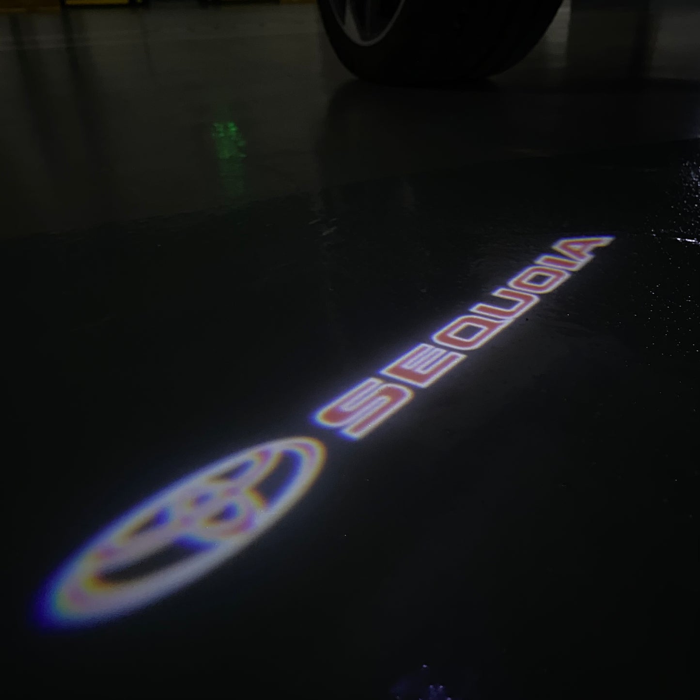 TOYOTA SEQUOIA LOGO PROJECROTR LIGHTS (quantity 1 = 1 sets/2 door lights) Nr.0G28