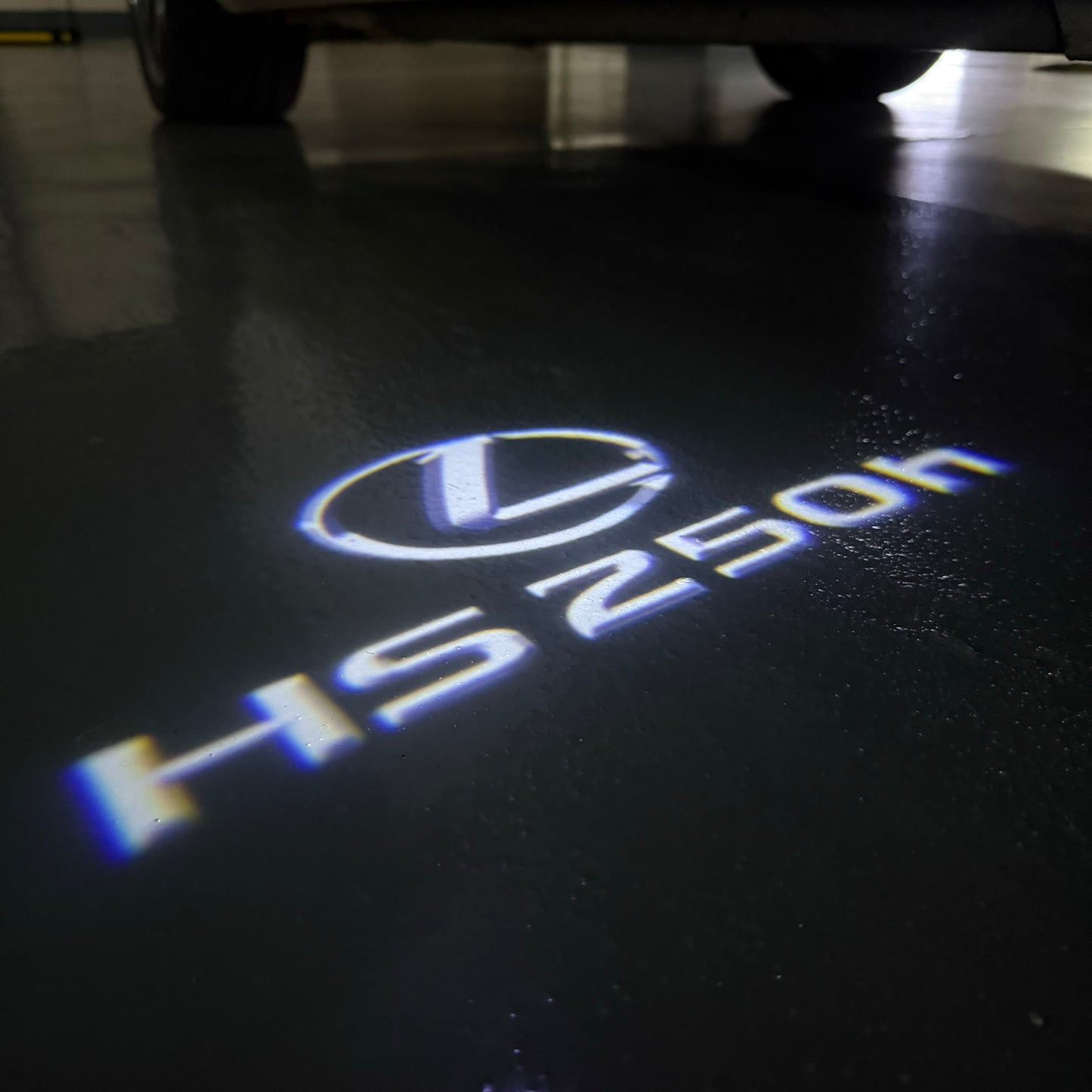 LEXUS HS 250h LOGO PROJECROTR LIGHTS (quantity 1 = 1 sets/2 door lights)Nr.01a66