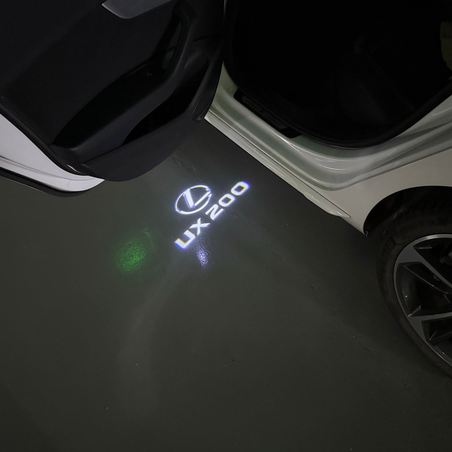 LEXUS UX 200 LOGO PROJECROTR LIGHTS (quantity 1 = 1 sets/2 door lights)Nr.01a1
