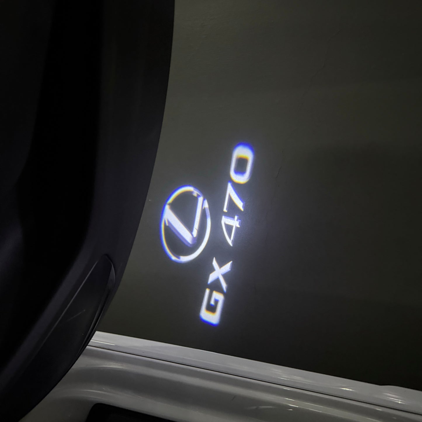 LEXUS GX 470 LOGO PROJECROTR LIGHTS (quantity 1 = 1 sets/2 door lights)Nr.01a69