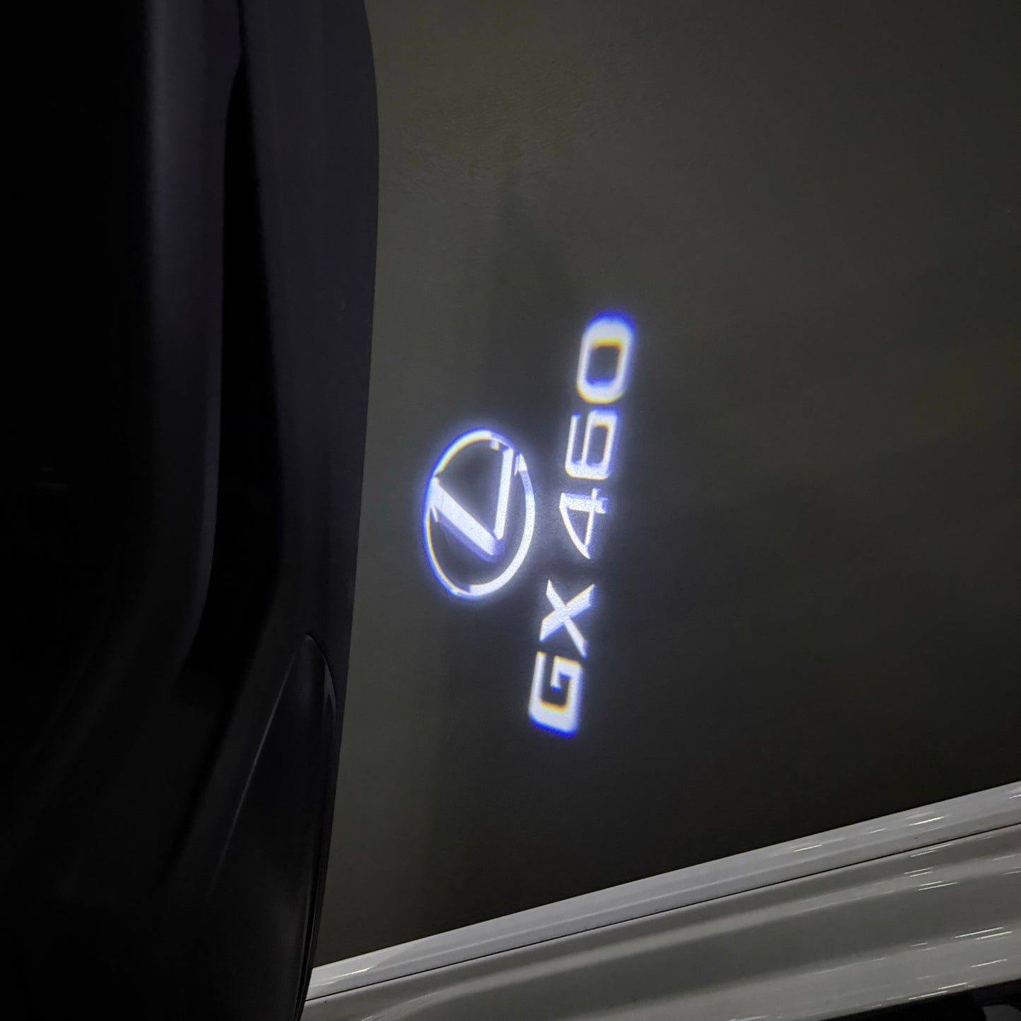 LEXUS GX 460 LOGO PROJECROTR LIGHTS (quantity 1 = 1 sets/2 door lights)Nr.01a68