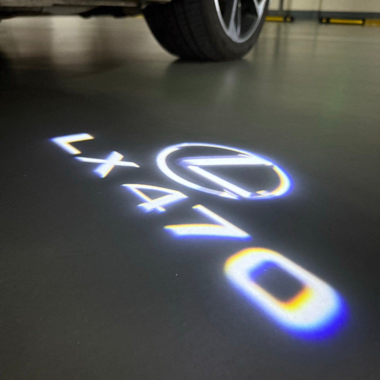 LEXUS LX 470 LOGO PROJECROTR LIGHTS (quantity 1 = 1 sets/2 door lights)Nr.01a33