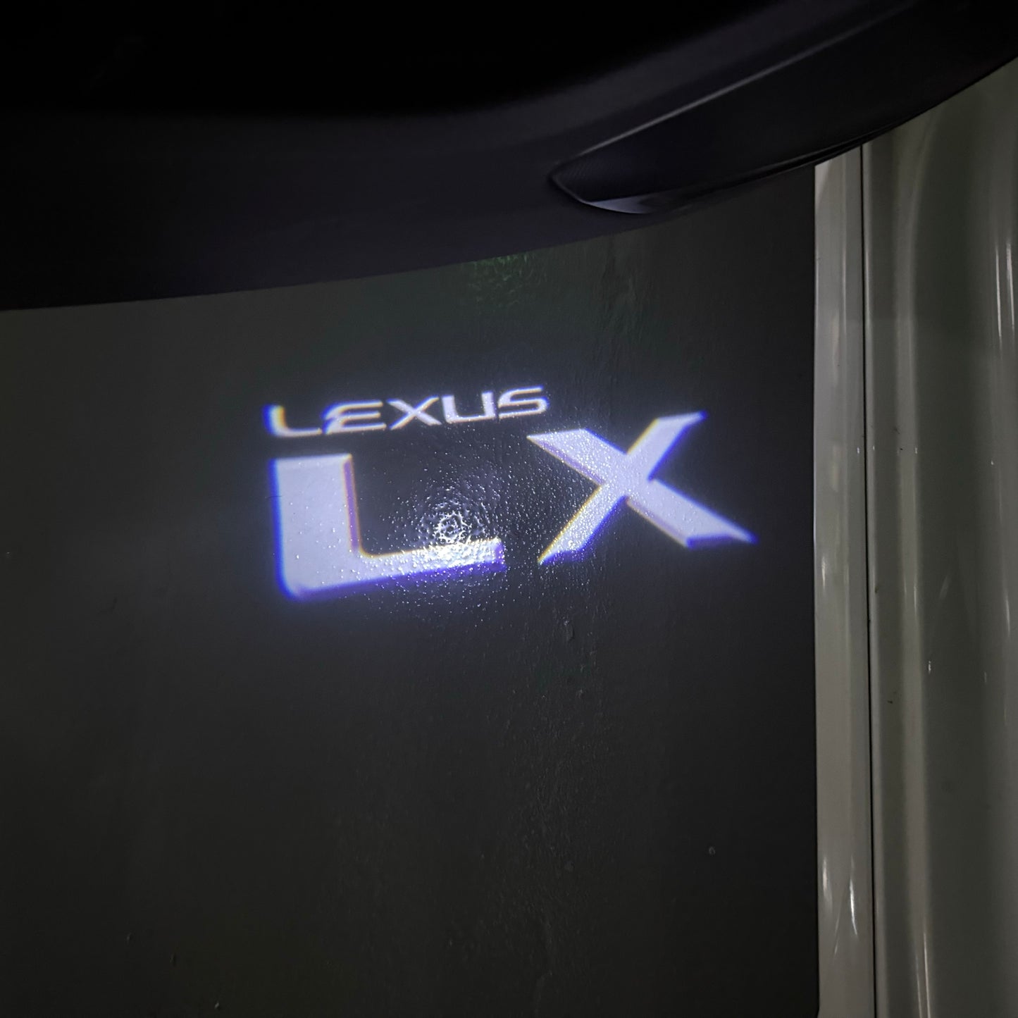 LEXUS LX LOGO PROJECROTR LIGHTS (quantity 1 = 1 sets/2 door lights)Nr.01a30