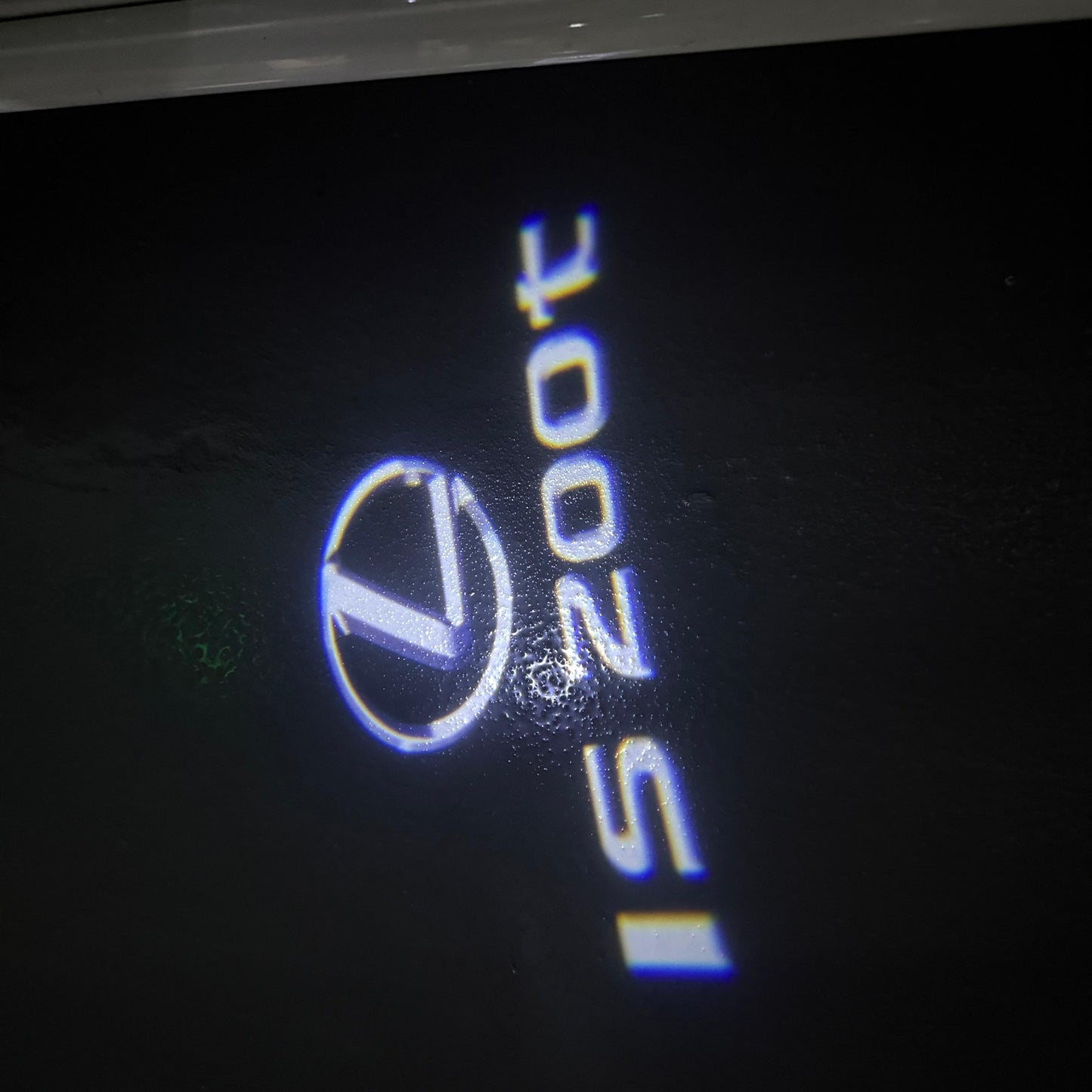 LEXUS IS 200t LOGO PROJECROTR LIGHTS (quantity 1 = 1 sets/2 door lights)Nr.01a60