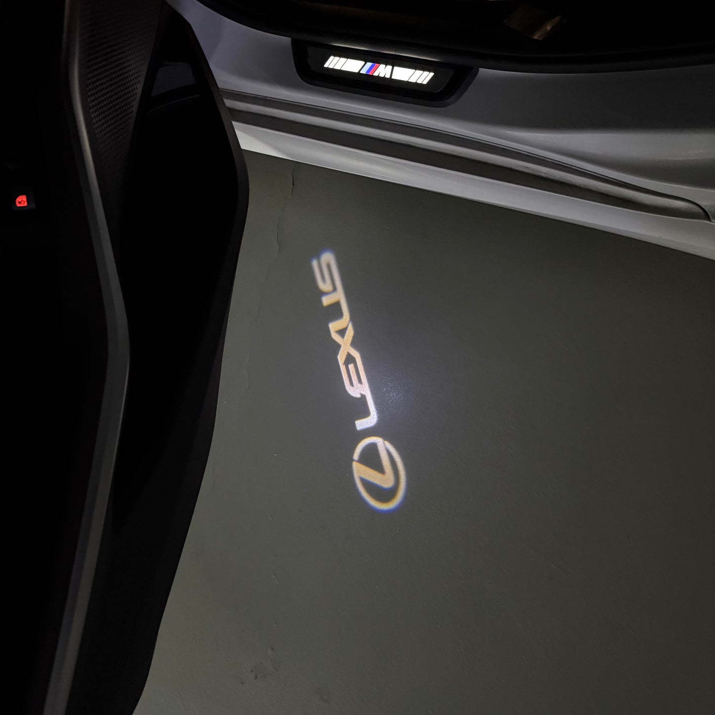 LEXUS Original LOGO PROJECROTR LIGHTS (quantity 1 = 1 sets/2 door lights)Nr.01a47