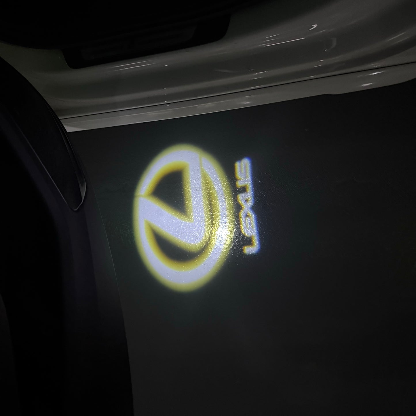 LEXUS Original LOGO PROJECROTR LIGHTS (quantity 1 = 1 sets/2 door lights)Nr.01a45