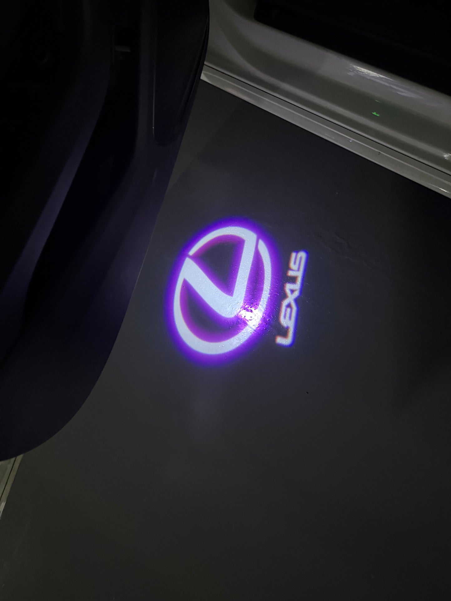 LEXUS Original LOGO PROJECROTR LIGHTS (quantity 1 = 1 sets/2 door lights)Nr.01a43