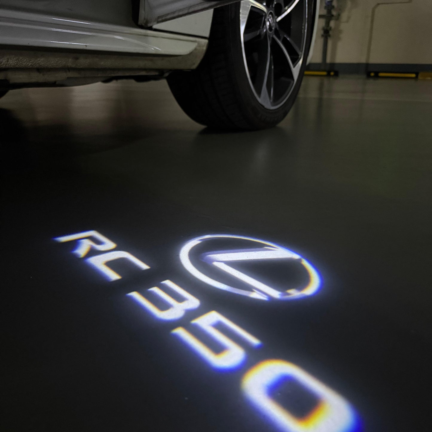 LEXUS RC 350 LOGO PROJECROTR LIGHTS (quantity 1 = 1 sets/2 door lights)Nr.01a16