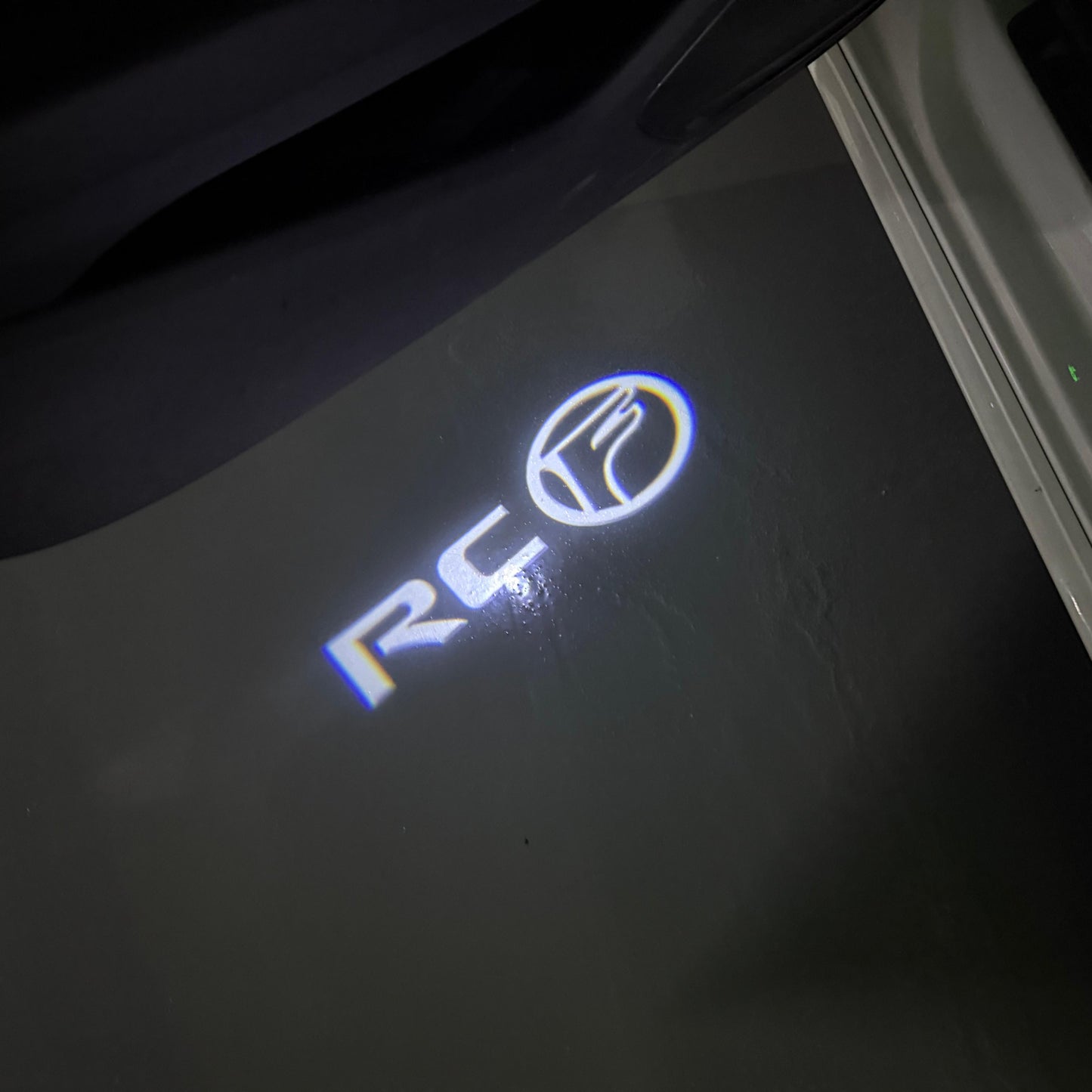 LEXUS RCF LOGO PROJECROTR LIGHTS (quantity 1 = 1 sets/2 door lights)Nr.01a21