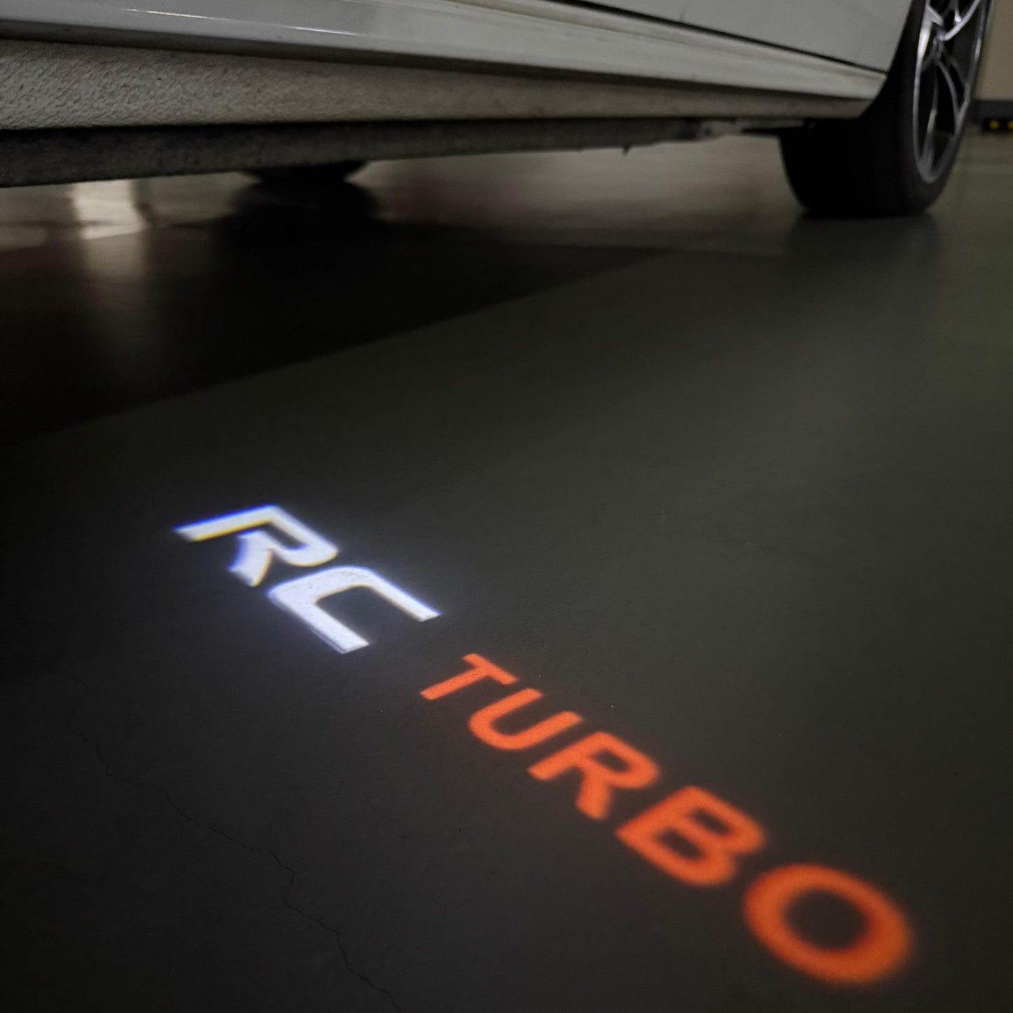 LEXUS RC TURBO LOGO PROJECROTR LIGHTS (quantity 1 = 1 sets/2 door lights)Nr.01a20