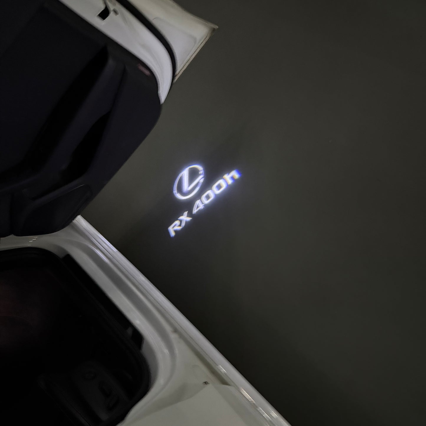 LEXUS RX 400h LOGO PROJECROTR LIGHTS (quantity 1 = 1 sets/2 door lights)Nr.01a12