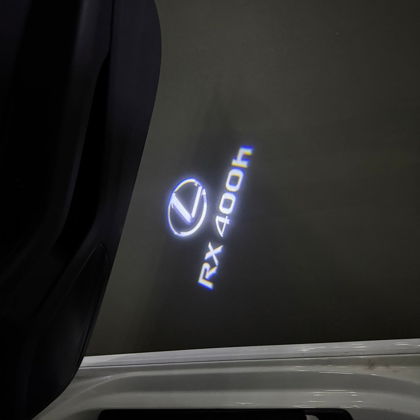 LEXUS RX 400h LOGO PROJECROTR LIGHTS (quantity 1 = 1 sets/2 door lights)Nr.01a12