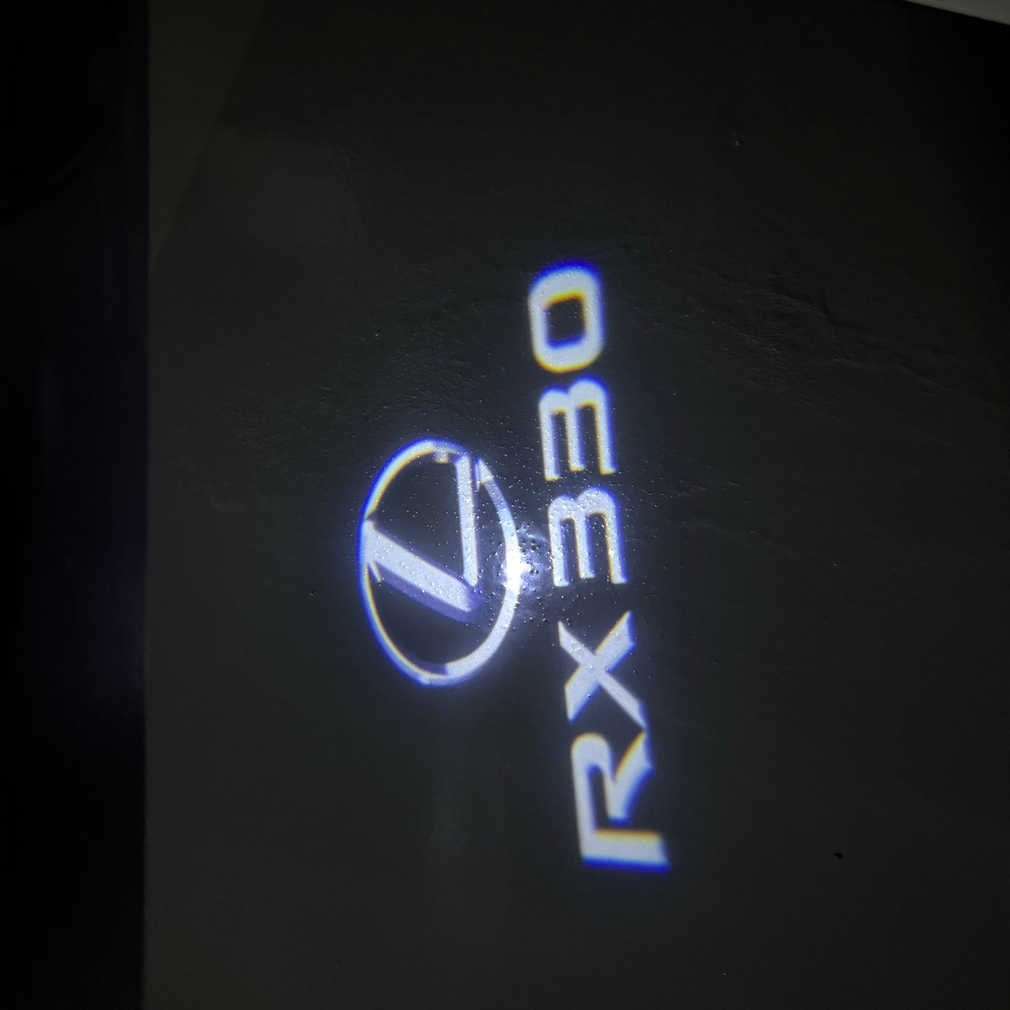 LEXUS RX 330 LOGO PROJECROTR LIGHTS (quantity 1 = 1 sets/2 door lights)Nr.01a11