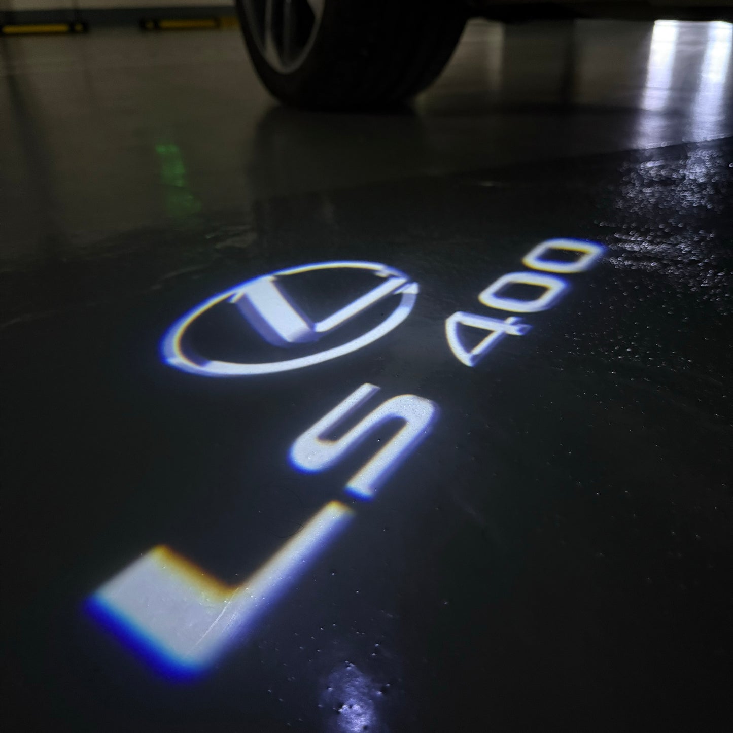 LEXUS LS 400 LOGO PROJECROTR LIGHTS (quantity 1 = 1 sets/2 door lights)Nr.01a41