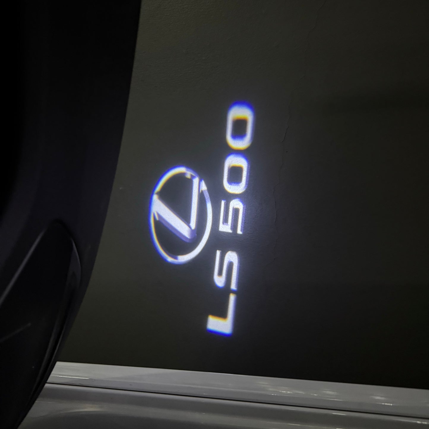 LEXUS LS 500 LOGO PROJECROTR LIGHTS (quantity 1 = 1 sets/2 door lights)Nr.01a36