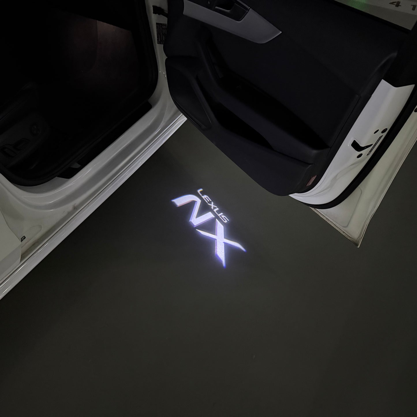LEXUS NX LOGO PROJECROTR LIGHTS (quantity 1 = 1 sets/2 door lights)Nr.01a22