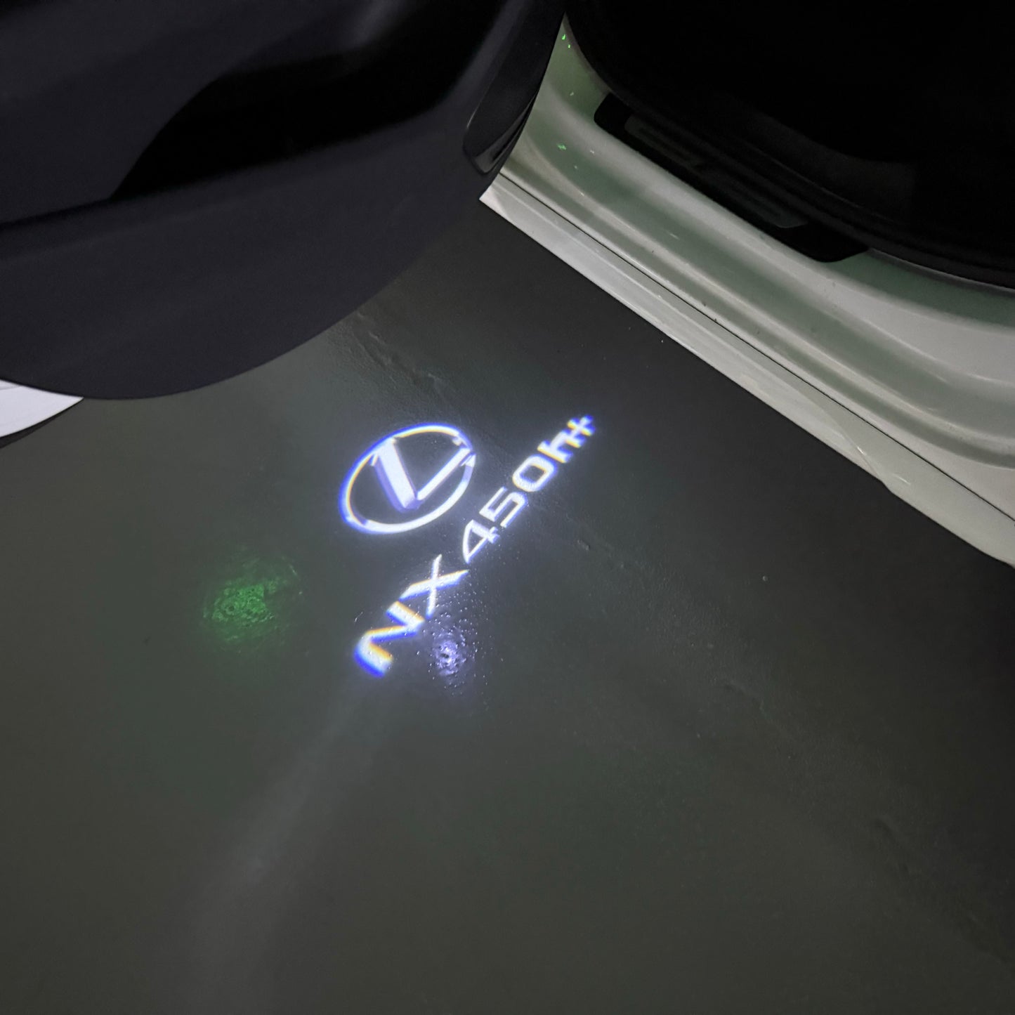LEXUS NX 450h LOGO PROJECROTR LIGHTS (quantity 1 = 1 sets/2 door lights)Nr.01a23