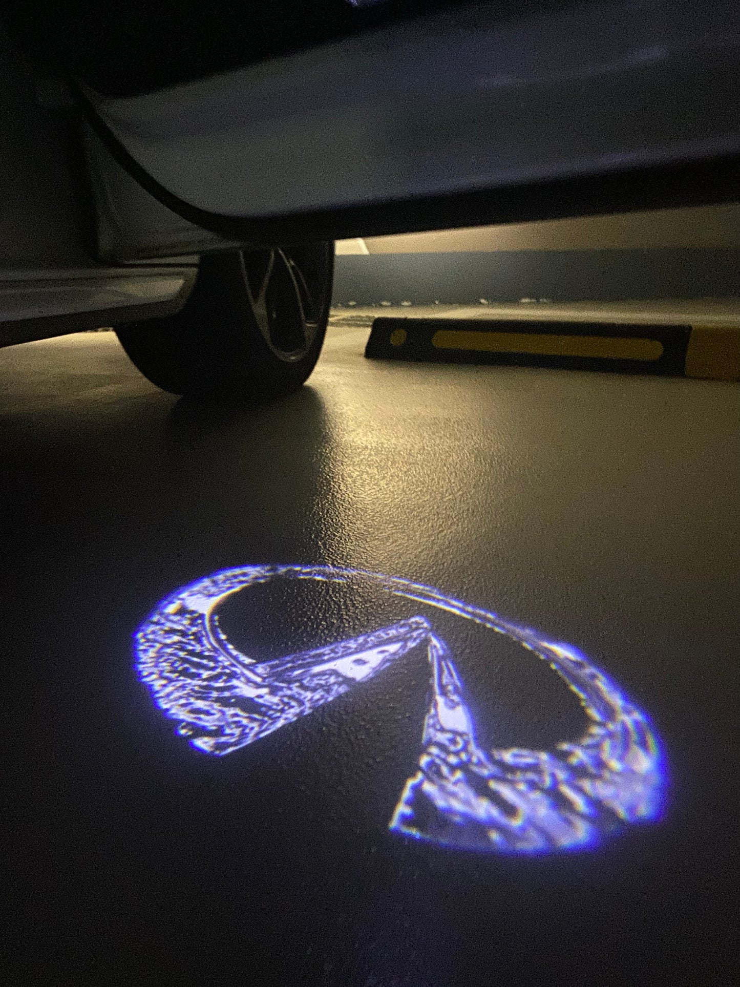 INFINITI Original LOGO PROJECROTR LIGHTS Nr.02 (quantity 1 = 1 sets/2 door lights)