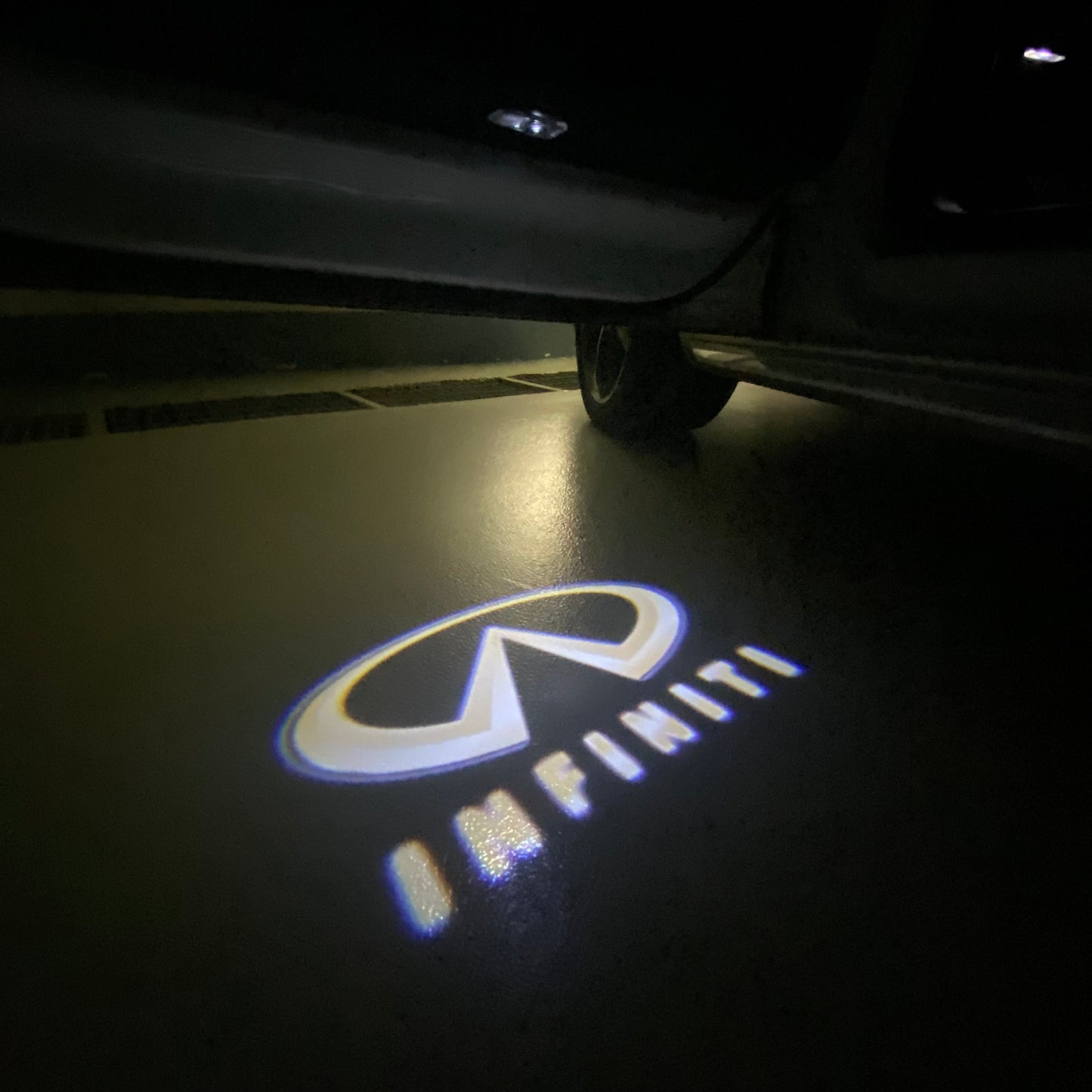 INFINITI Original LOGO PROJECROTR LIGHTS Nr.08 (quantity 1 = 1 sets/2 door lights)