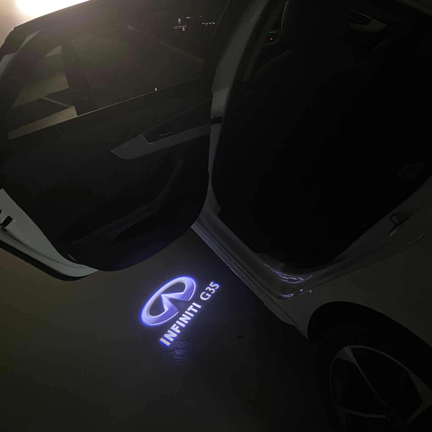 INFINITI G35 LOGO PROJECROTR LIGHTS Nr.38 (quantity 1 = 1 sets/2 door lights)