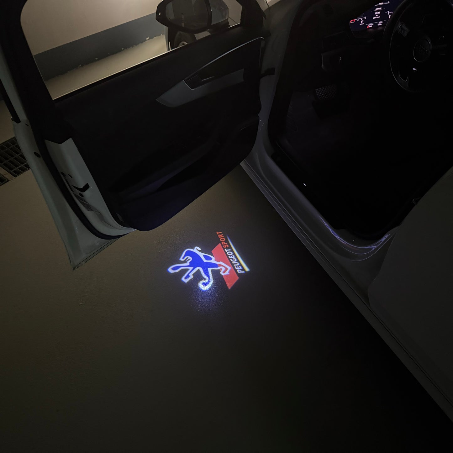 PEUGEOT SPORT LOGO PROJECTOT LIGHTS (quantity 1 = 1 sets/2 door lights) Nr.6024q80