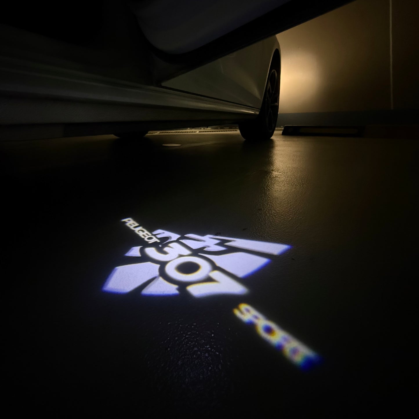 PEUGEOT 307 SPORT LOGO PROJECTOT LIGHTS (quantity 1 = 1 sets/2 door lights) Nr.6024q23