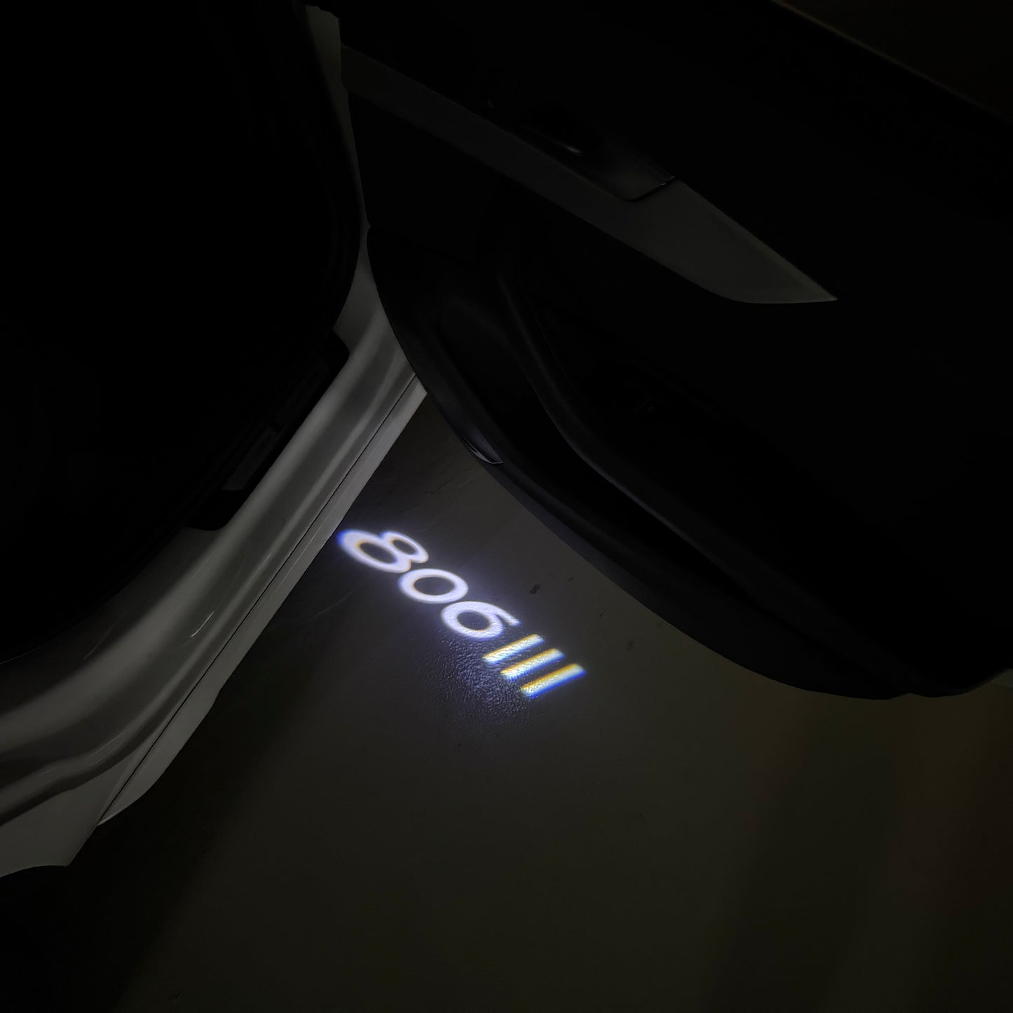 PEUGEOT 806 LOGO PROJECTOT LIGHTS (quantity 1 = 1 sets/2 door lights) Nr.6024q54